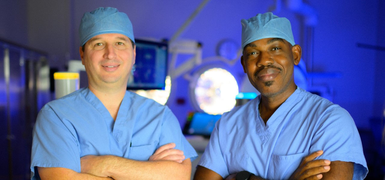 Carolina Pines Regional Medical Center surgeons posing in OR